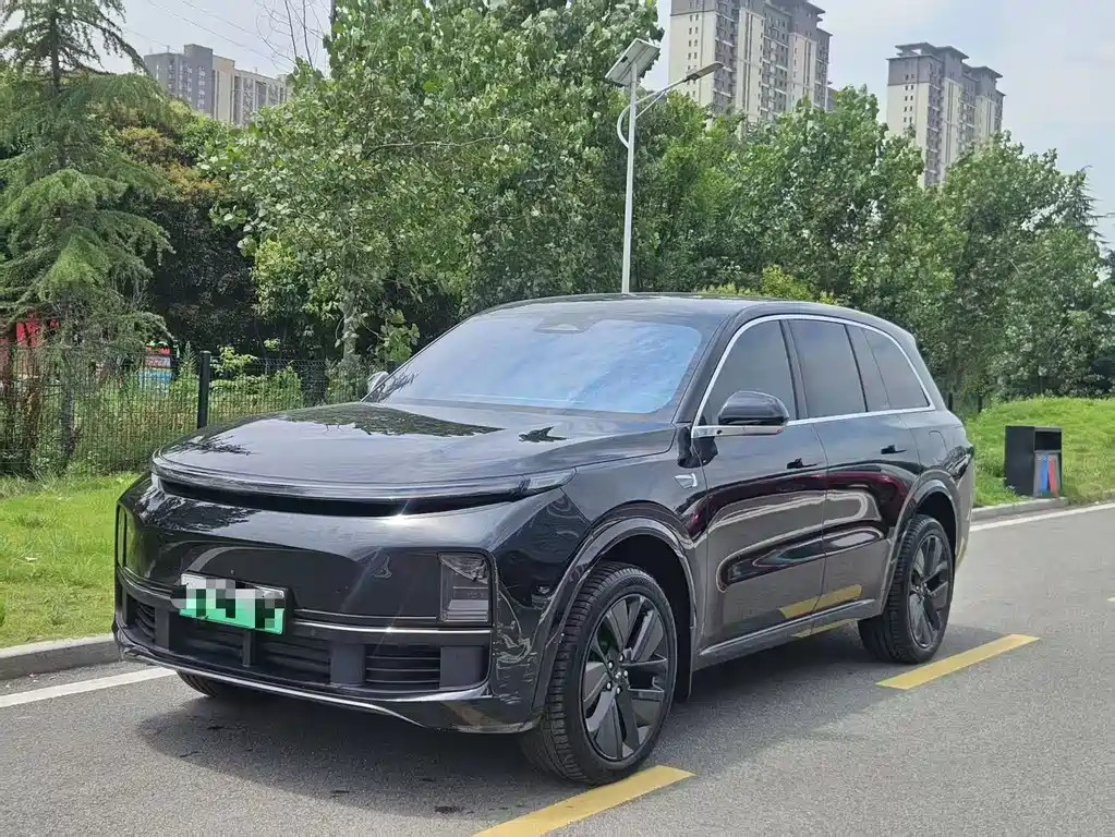 Li Auto Li L8 2024