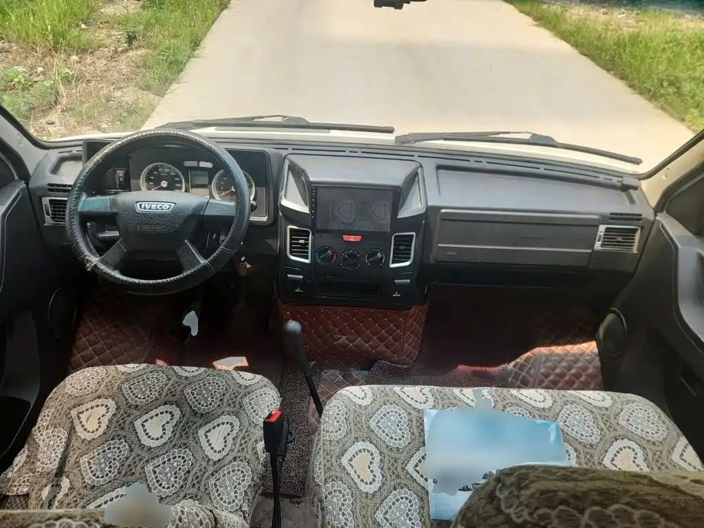 Iveco Proud 2020 — фото 10