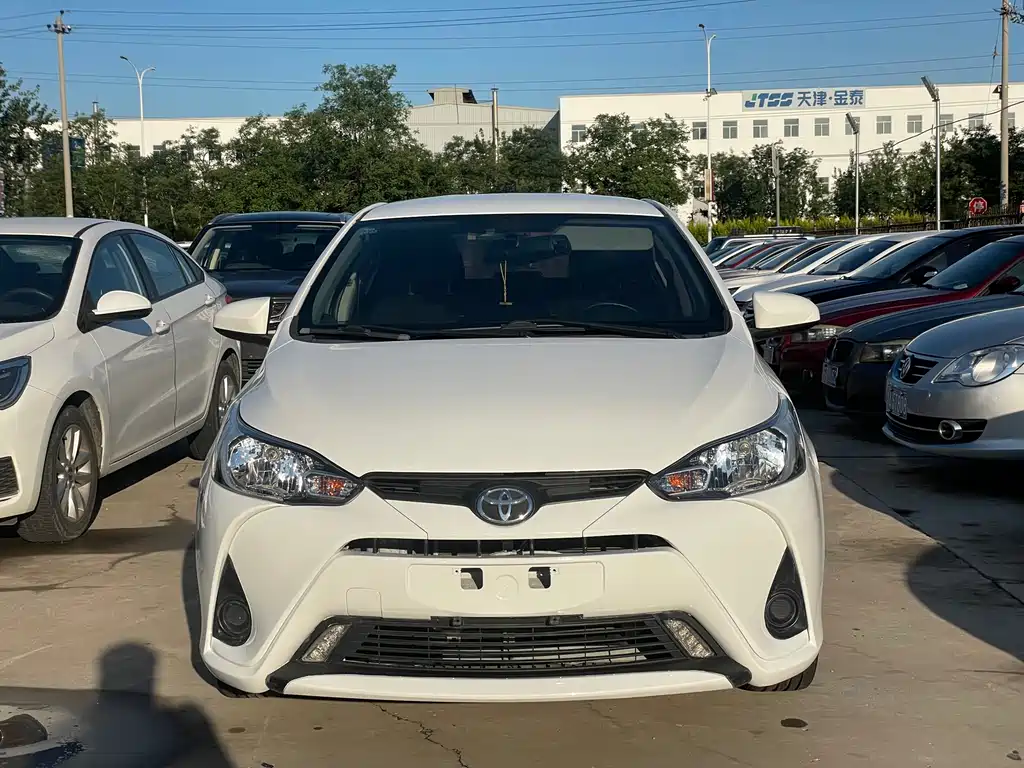 Toyota Yaris L 2018 — фото 2