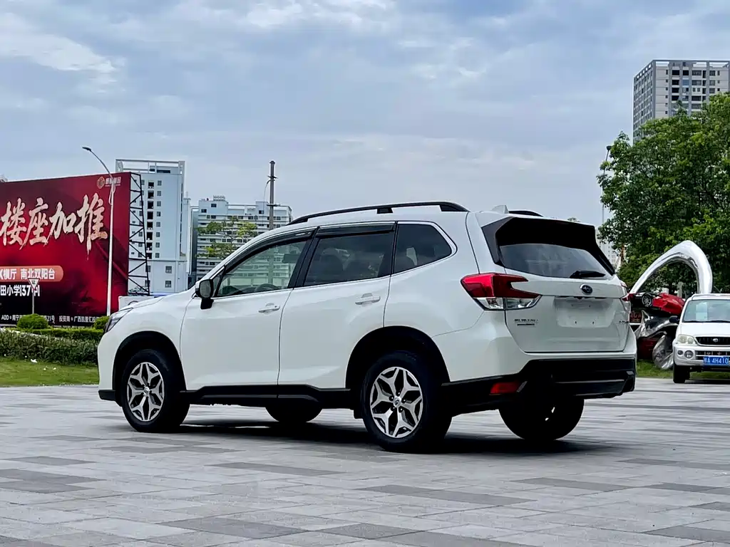Subaru Forester 2021 — фото 5