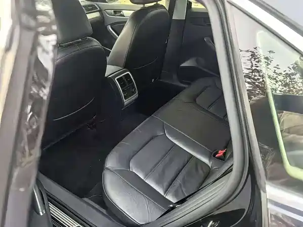 Volkswagen Passat 2013