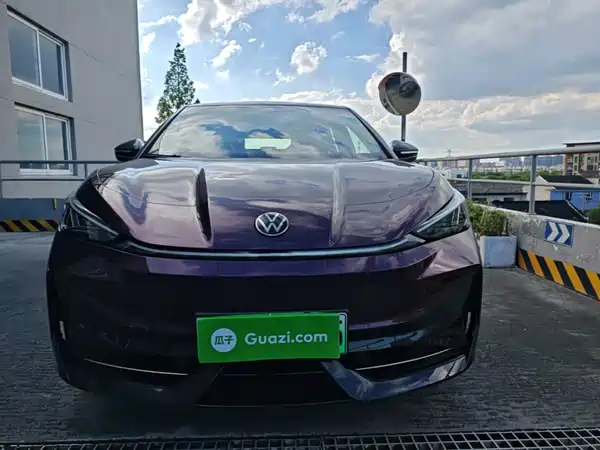 Volkswagen Distinctive 06 2025