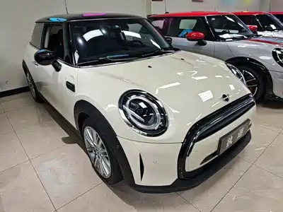 MINI MINI 2022