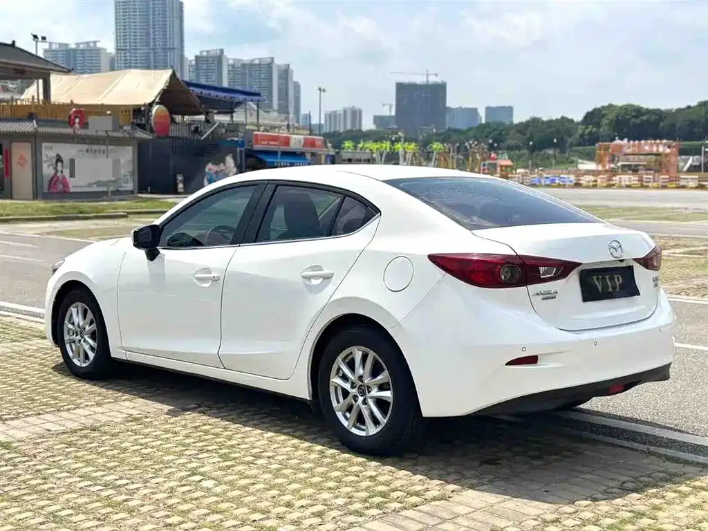 Mazda 3 Axela 2018