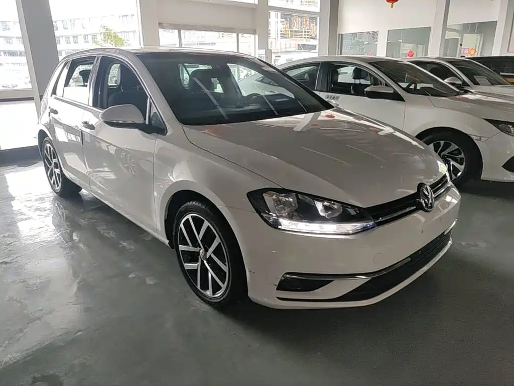 Volkswagen Golf 2020
