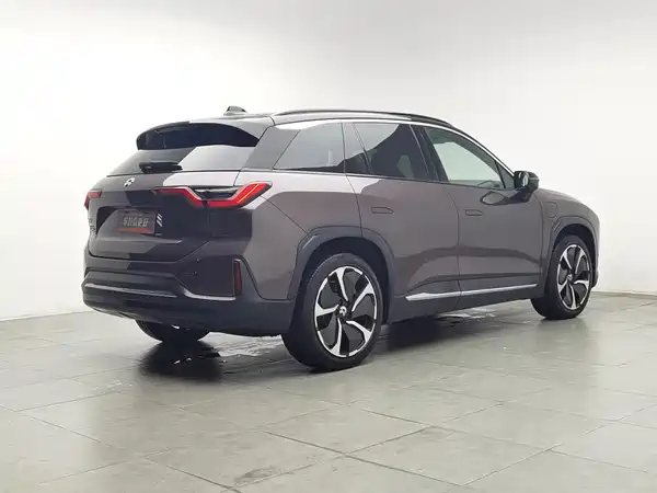 NIO ES6 2021