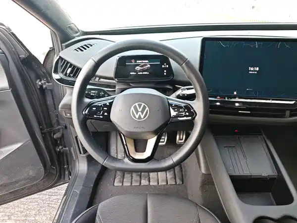 Volkswagen Distinctive 06 2025