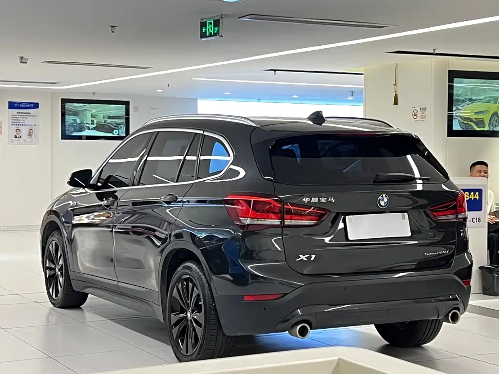 BMW X1 2020 — фото 6