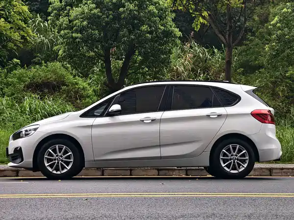 BMW 2 Series Station Wagon 2019