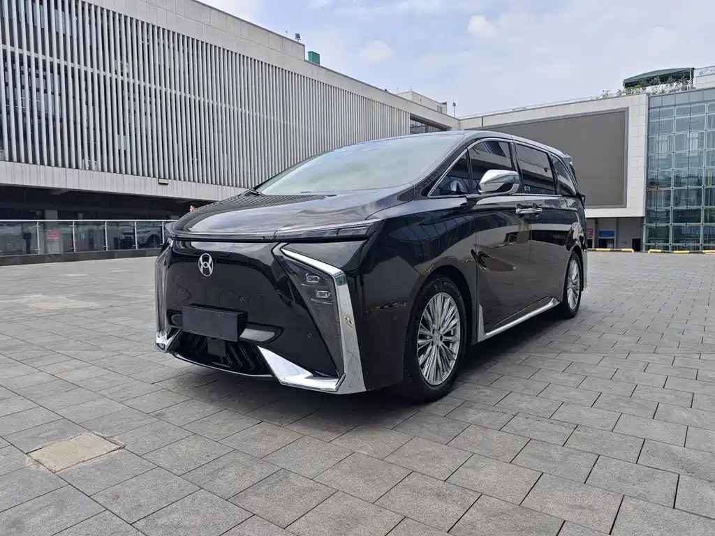 Hycan V09 2024