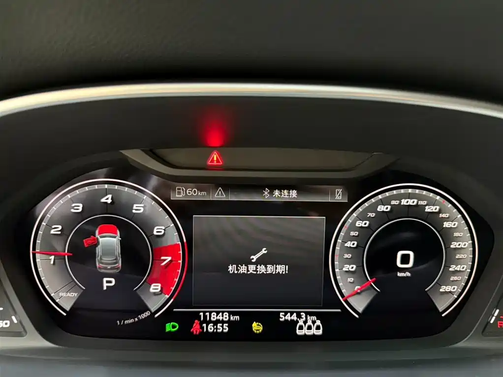 Audi Q3 2023 — фото 10