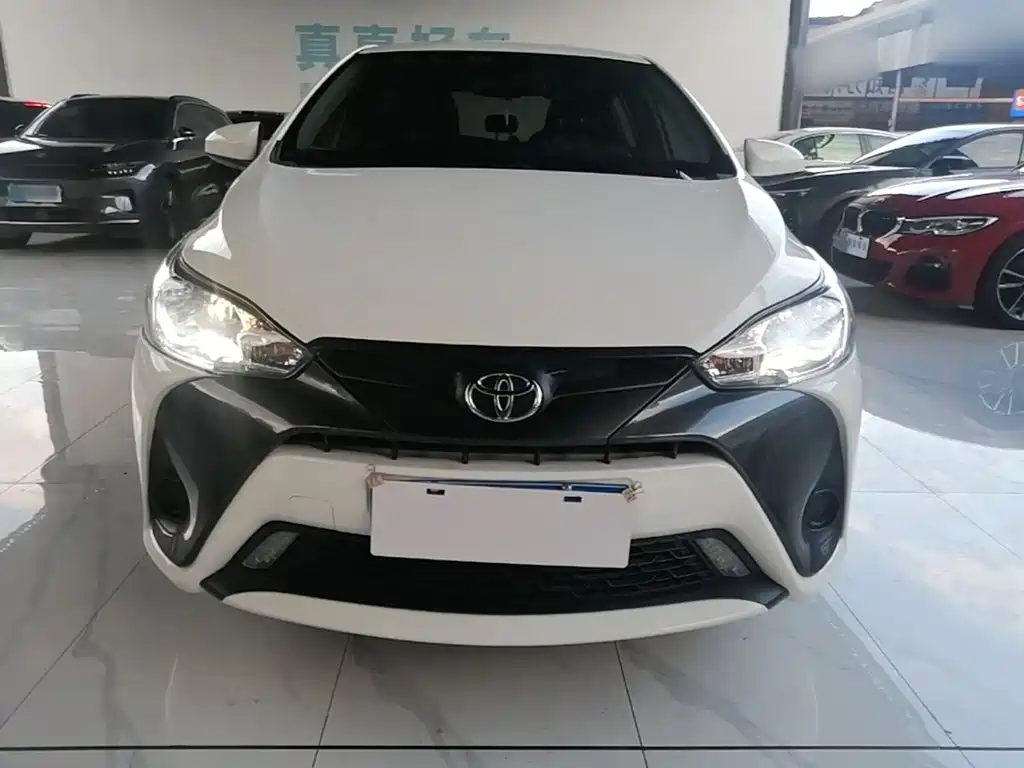 Toyota Yaris L 2019