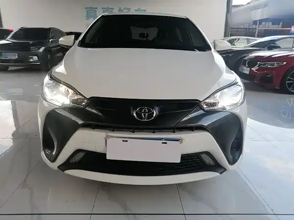 Toyota Yaris L 2019