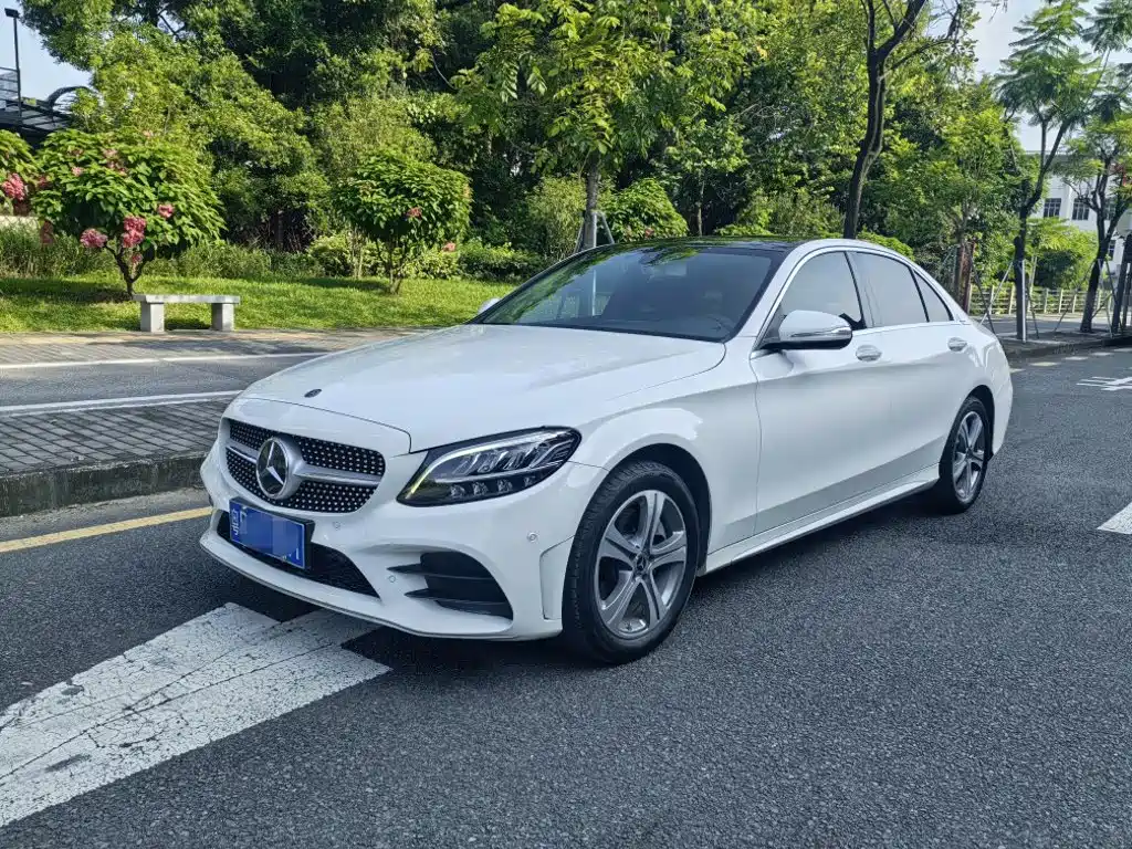 Mercedes-Benz C-Class 2020