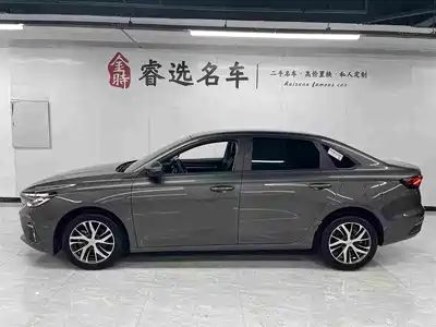 Geely Emgrand 2024