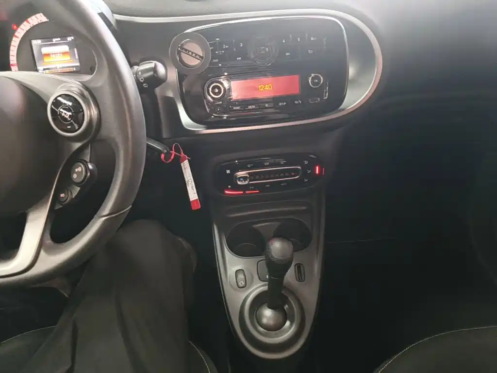 smart fortwo 2017 — фото 13