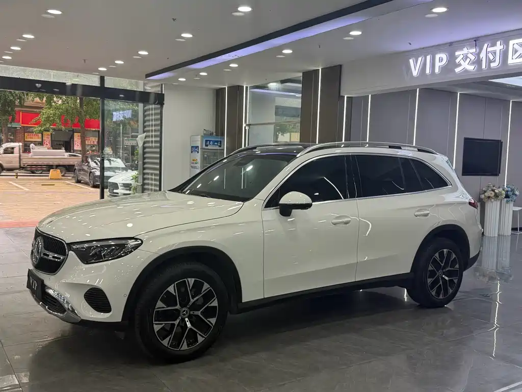 Mercedes-Benz GLC 2026
