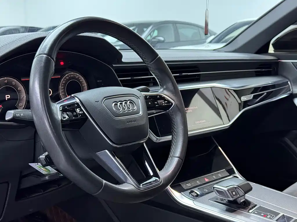Audi A6L 2021 — фото 12