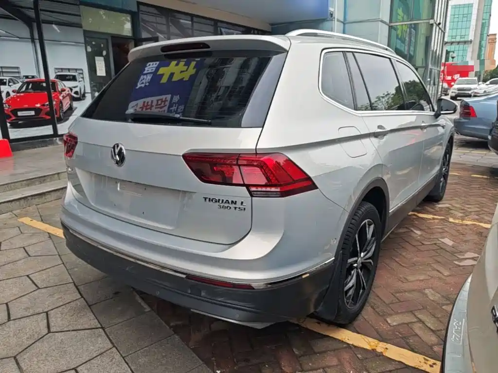 Volkswagen Tiguan L 2018 — фото 7