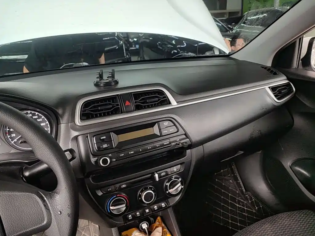 Hyundai Verna 2020 — фото 10