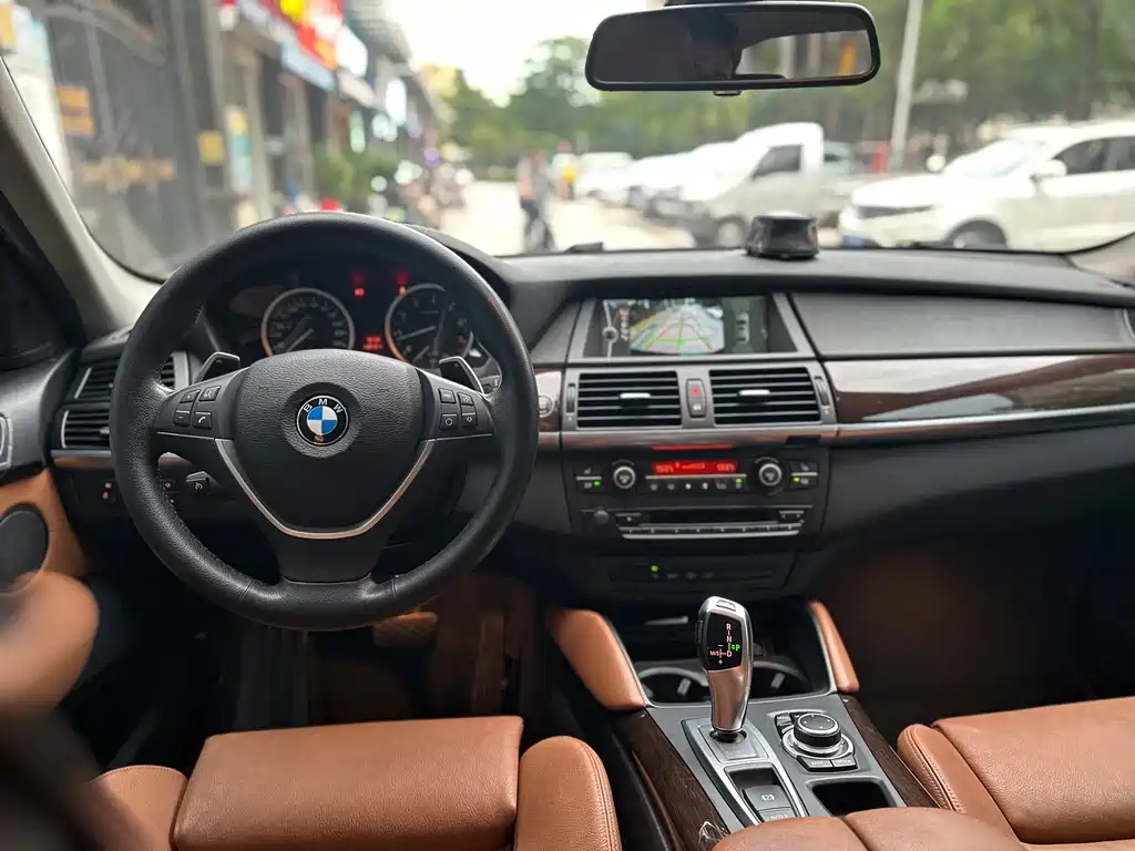 BMW X6 2014 — фото 10