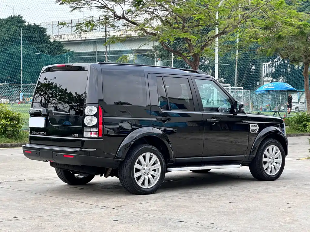 Land Rover Discovery 2015 — фото 3