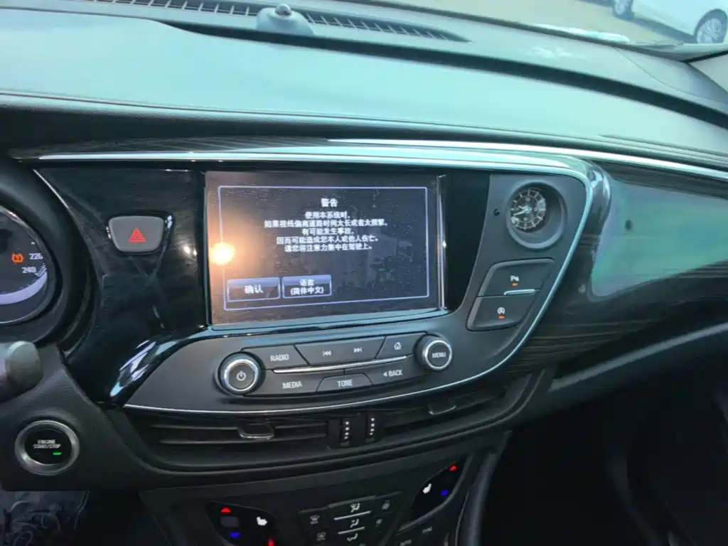 Buick Envision Plus 2018 — фото 13