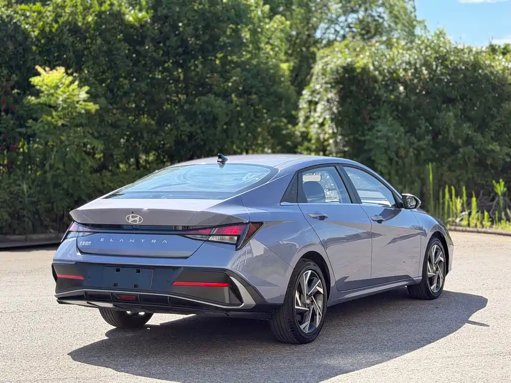 Hyundai Elantra 2026