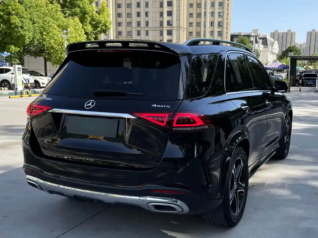 Mercedes-Benz GLE New Energy 2021 — фото 16