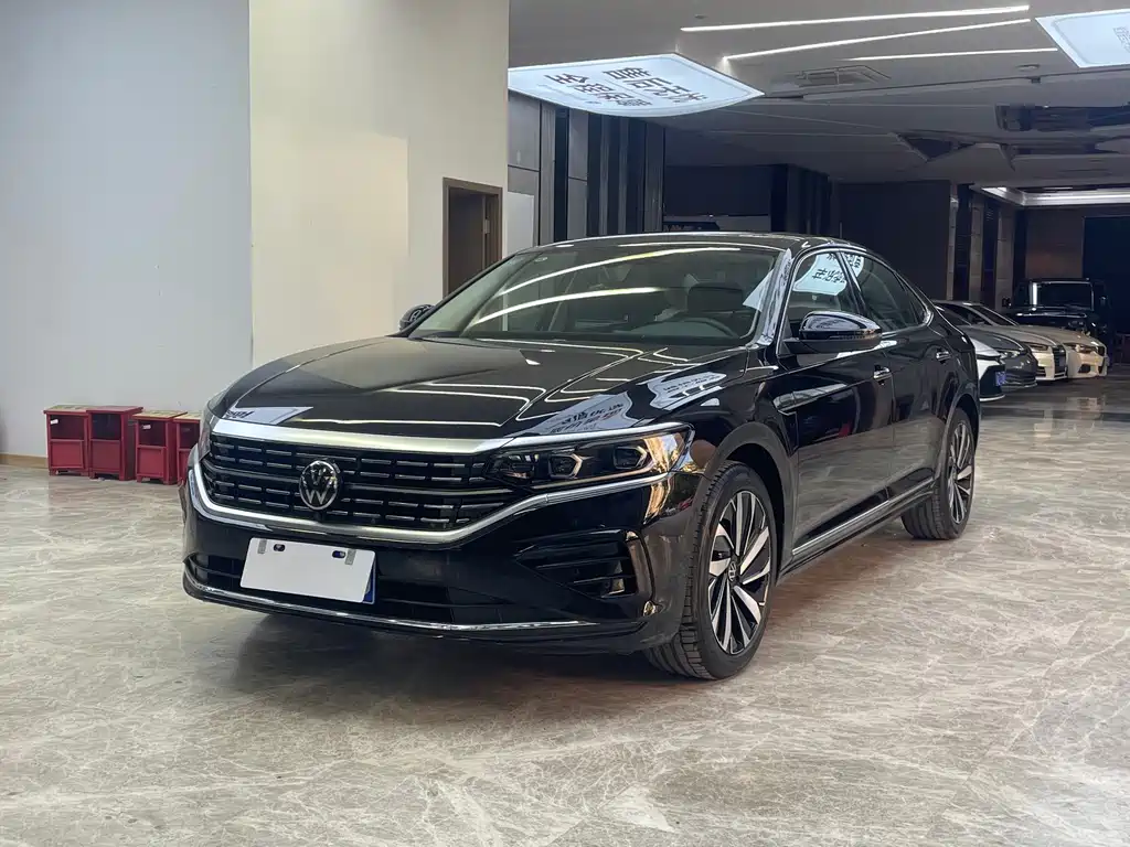 Volkswagen Passat 2025