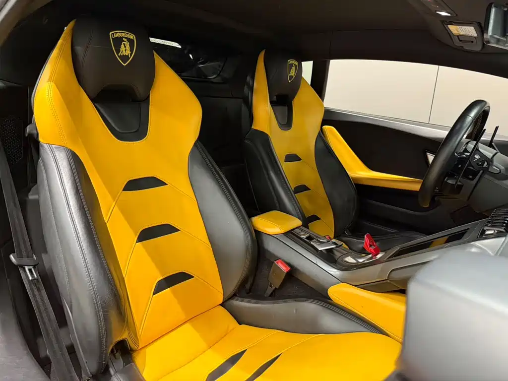Lamborghini Huracan 2023 — фото 10