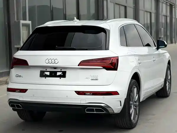 Audi Q5L 2022