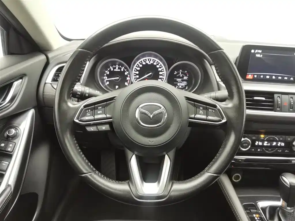 Mazda Atenza 2017 — фото 11