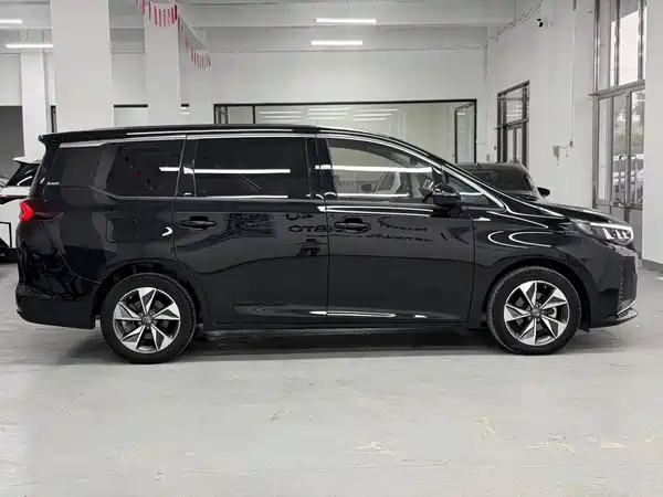 GAC Trumpchi M6 2022