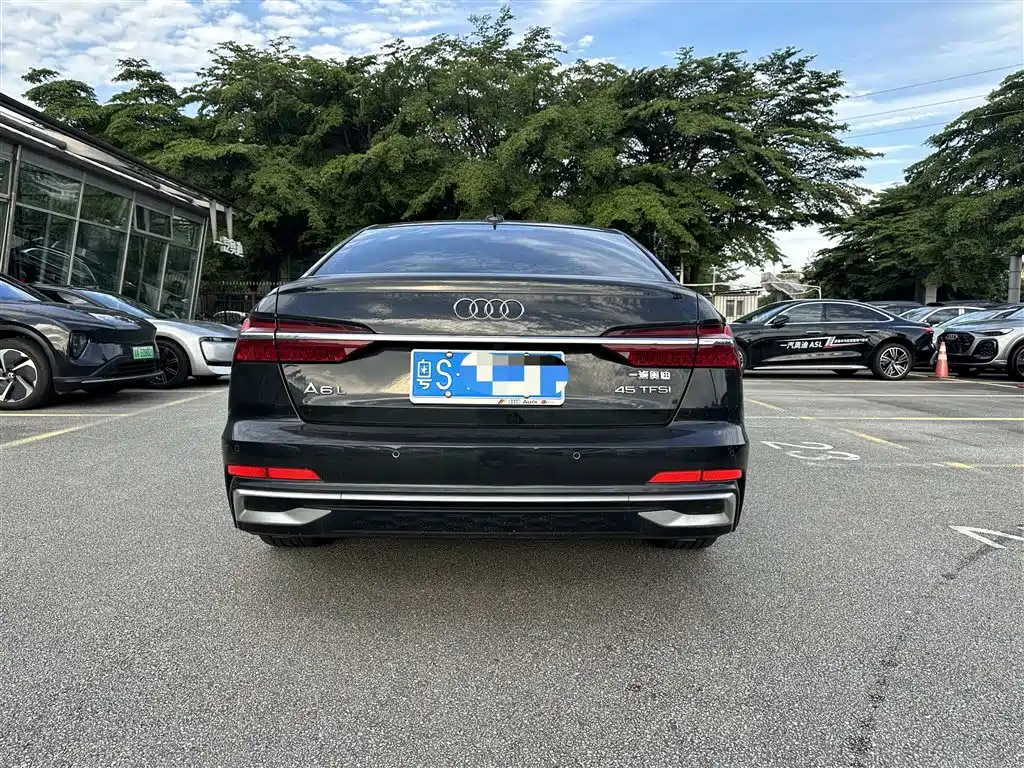 Audi A6L 2024
