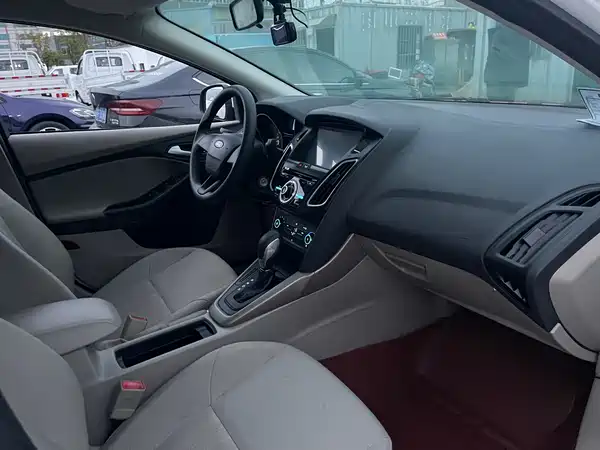 Ford Focus 2016