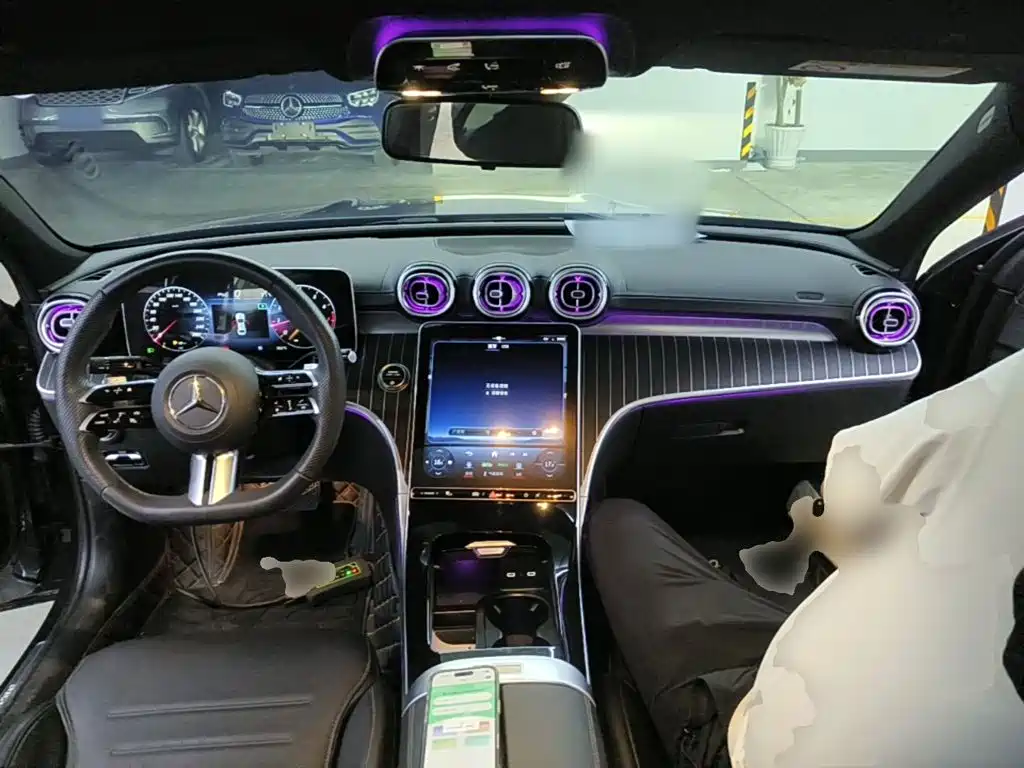 Mercedes-Benz C-Class 2023 — фото 10