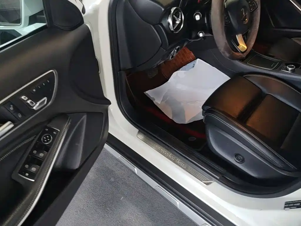 Mercedes-Benz GLA 2018 — фото 16