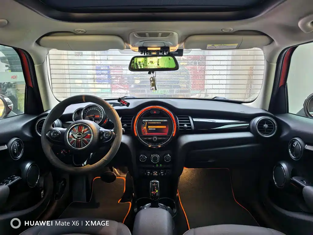 MINI MINI 2018