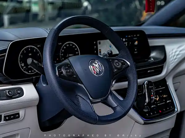Buick GL8 2023
