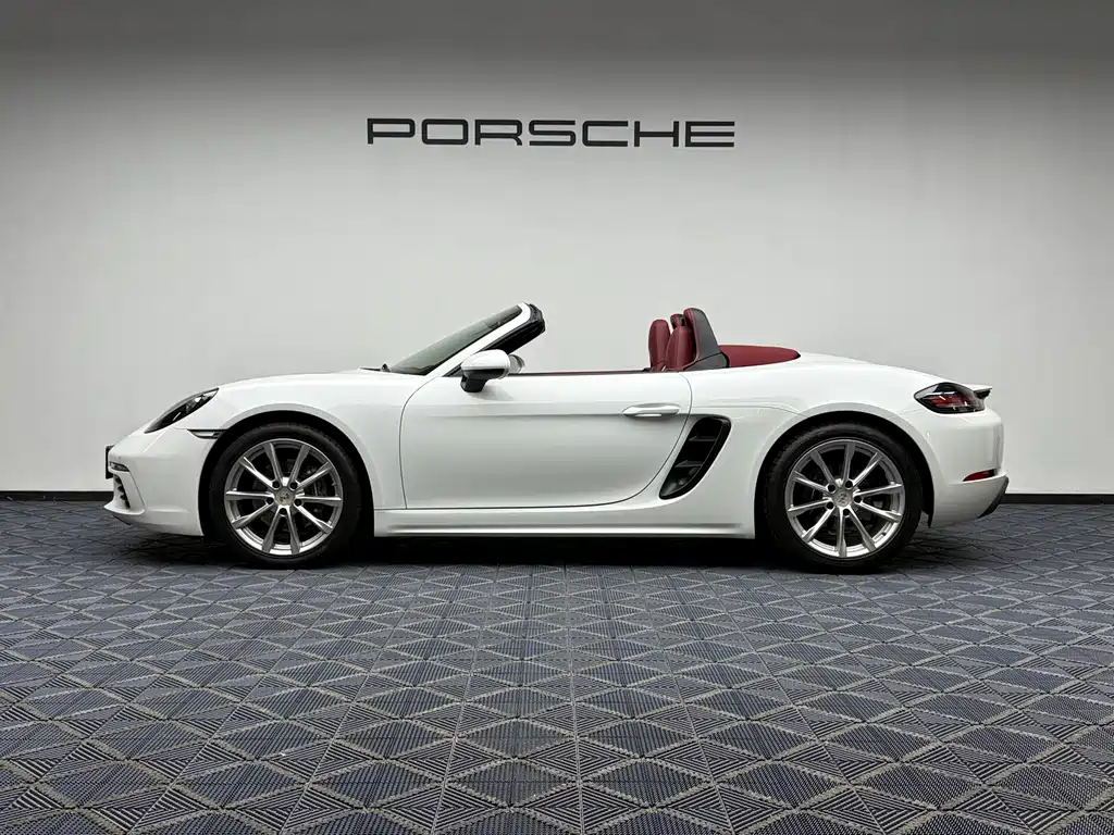 Porsche 718 2023 — фото 9