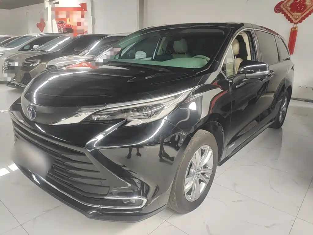 Toyota Sienna 2023