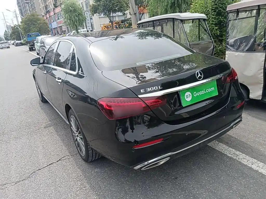 Mercedes-Benz E-Class 2022