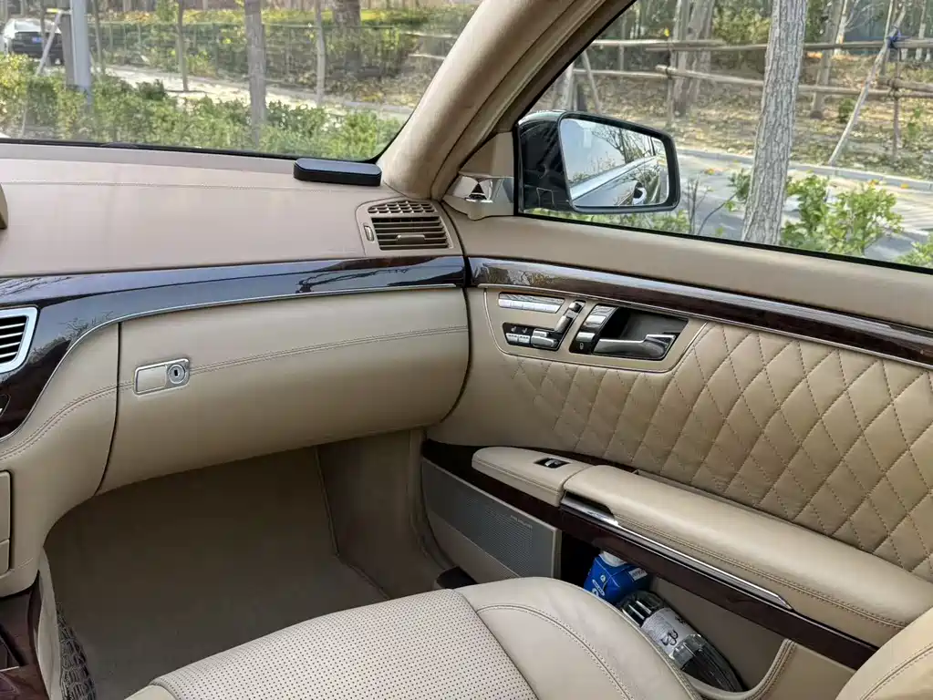 Mercedes-Benz S-Class AMG 2015 — фото 13