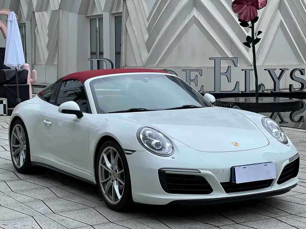 Porsche 911 2018