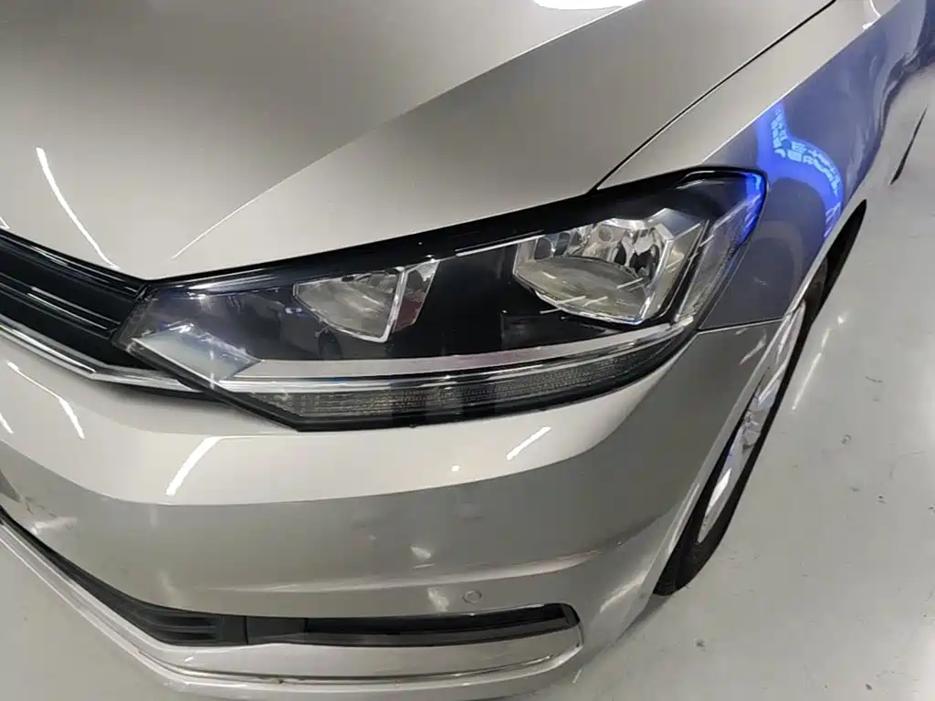 Volkswagen Touran 2019 — фото 24