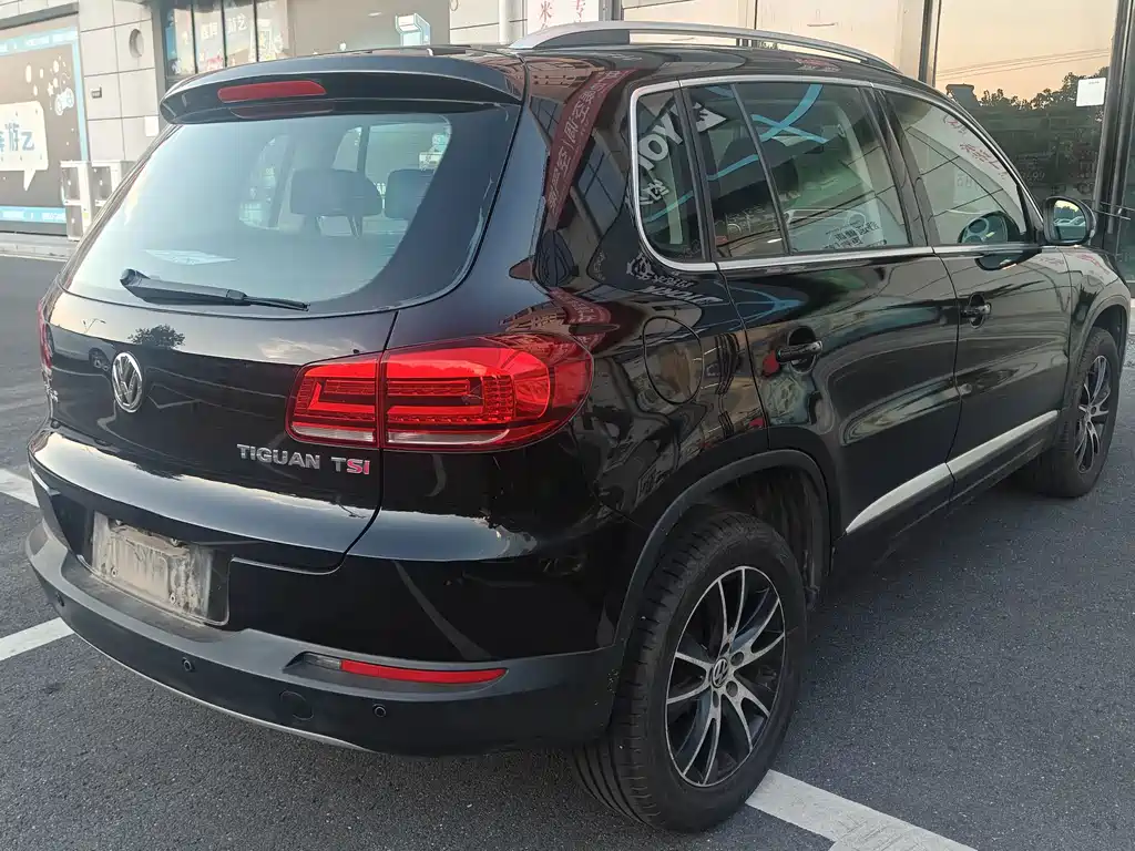 Volkswagen Tiguan 2015 — фото 9