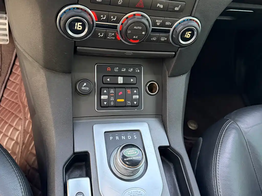 Land Rover Discovery 2013 — фото 10
