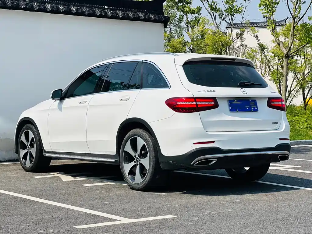 Mercedes-Benz GLC 2018 — фото 7