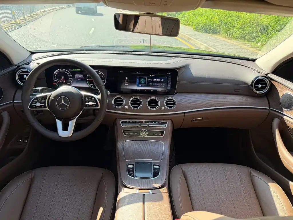 Mercedes-Benz E-Class New Energy 2020 — фото 9